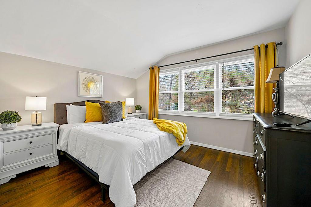 Goodkarma Rentals Refreshed Smyrna Home Near Battery Atl Half Mile To Interstate Atlanta Buitenkant foto
